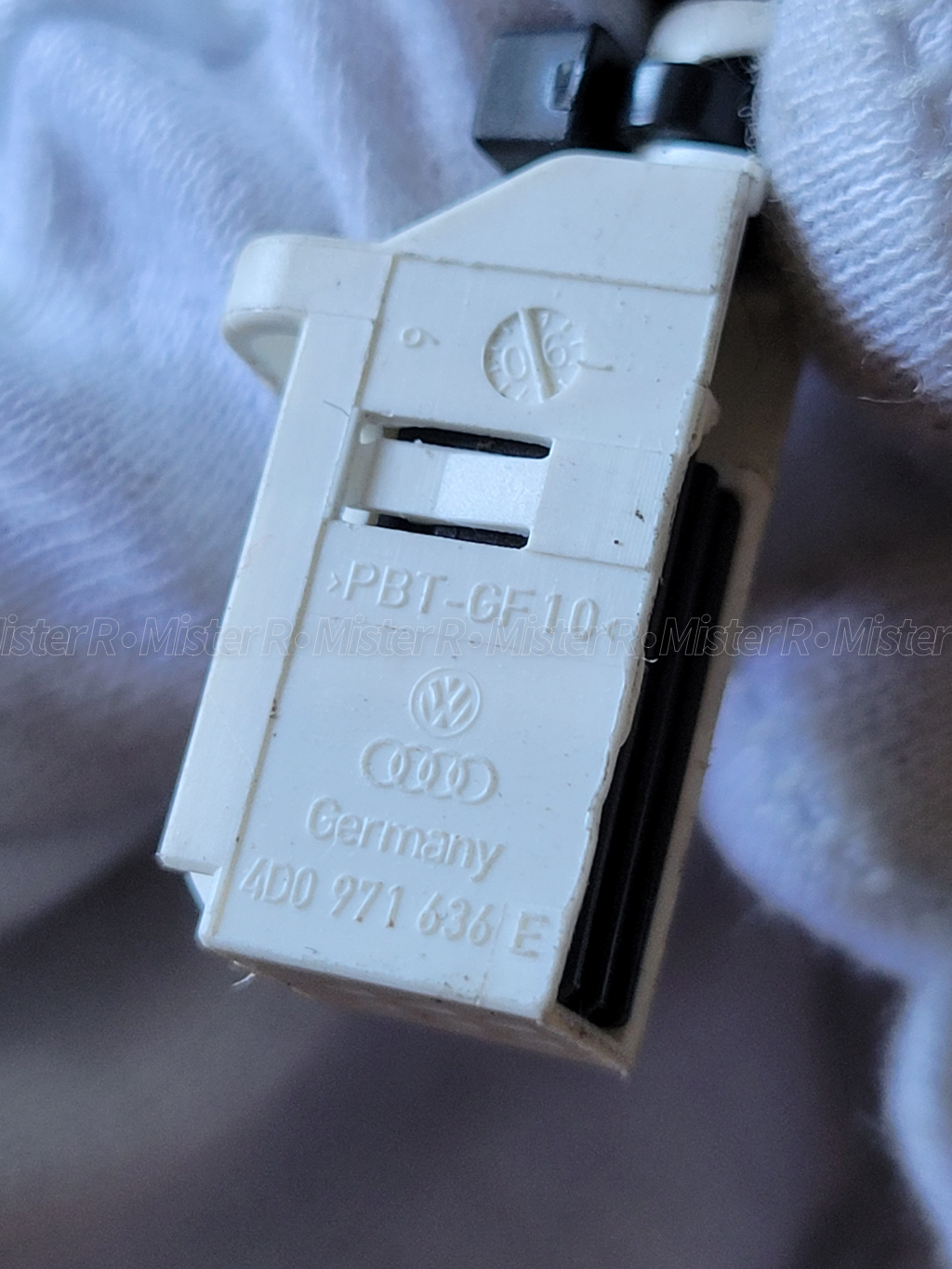Audi/Volkswagen/Porsche 6-Pin Connector Pigtail Harness - Used OE White - #4D0971636E