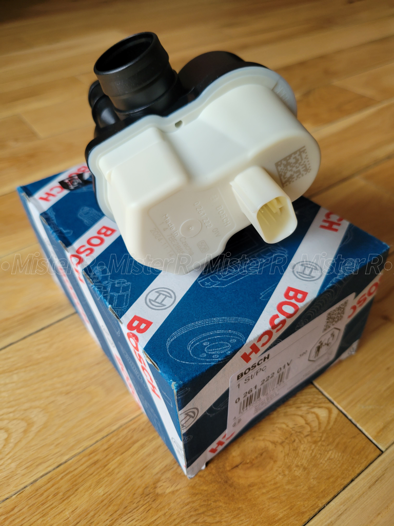 Bosch Fuel Vapor Leak Detection Pump - OEM DMTL BMW Volkswagen - #16137193479 (#026122201V)