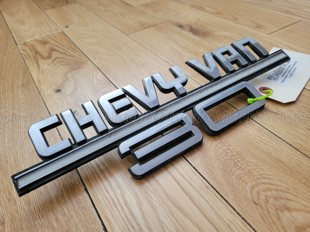 Chevrolet Van 30 - Fender Emblem - Chevy G10 G20 G30 - Used OE #14052243 (#14060365)