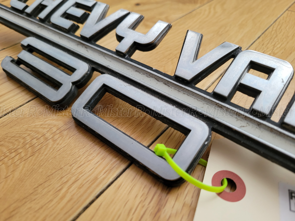 Chevrolet Van 30 - Fender Emblem - Chevy G10 G20 G30 - Used OE #14052243 (#14060365)