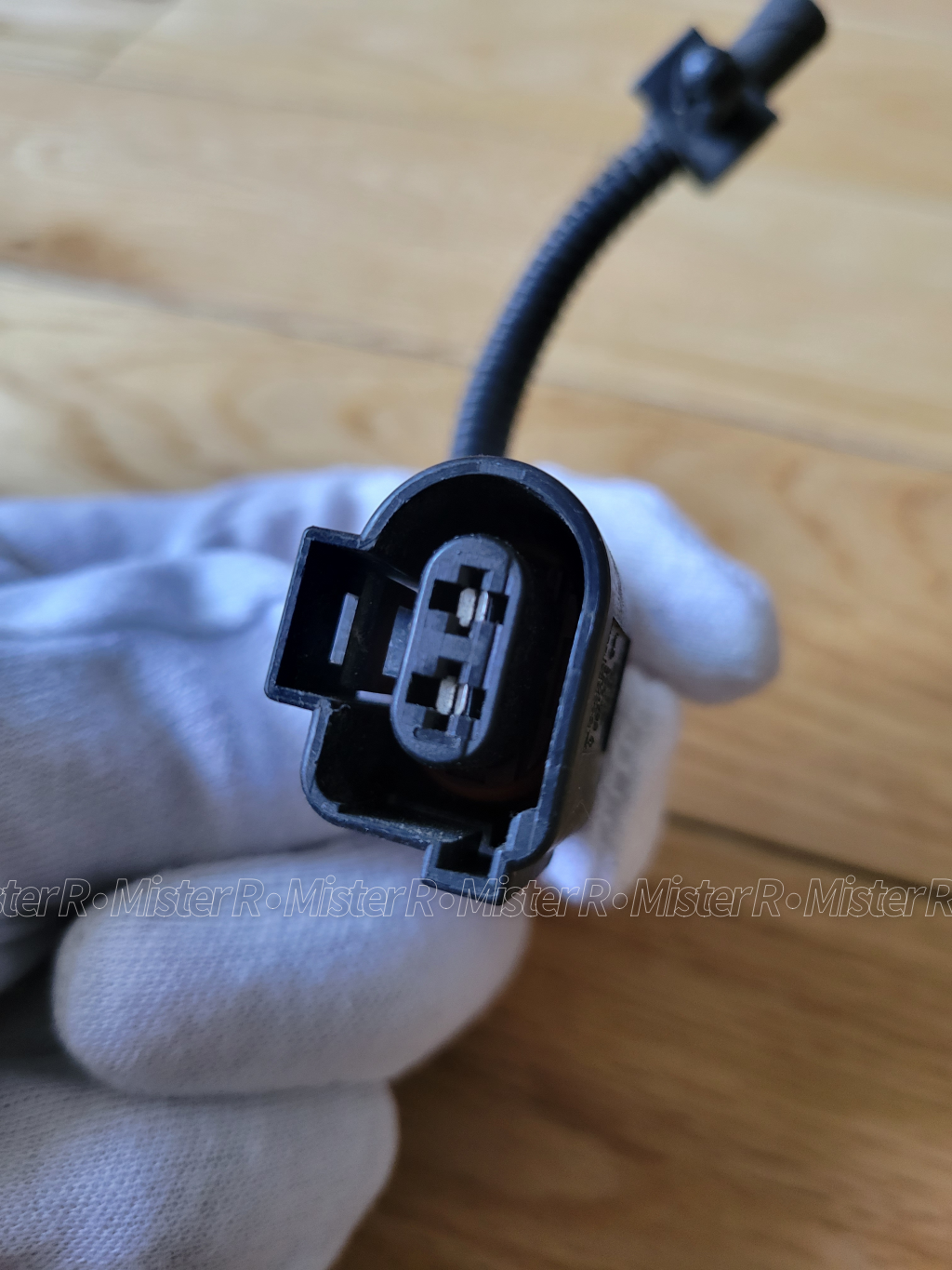Audi/Volkswagen/Porsche 2-Pin Connector Pigtail Harness - Used OE - #1J0973722A