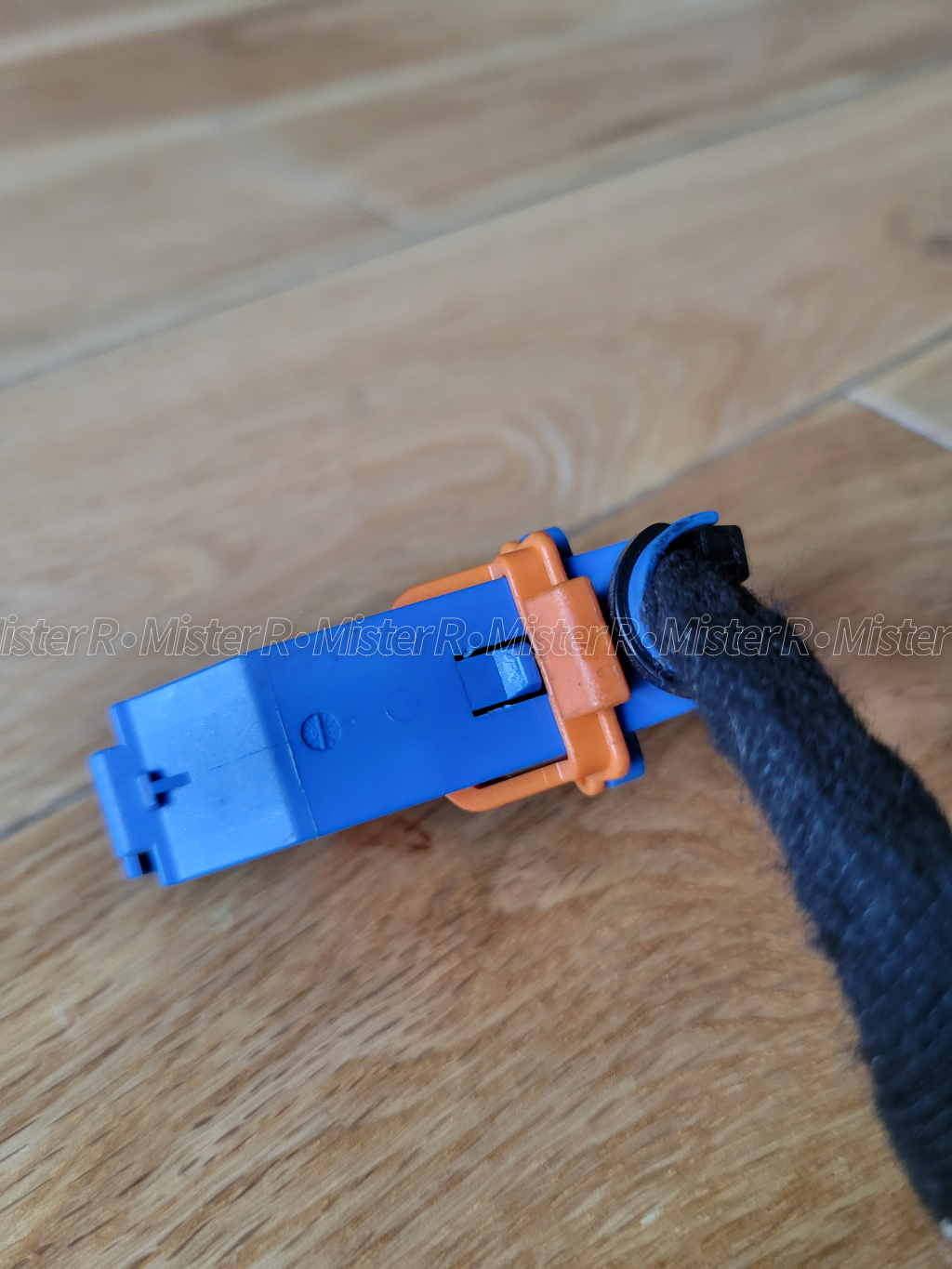 Audi/Volkswagen/Porsche 32-Pin Connector Pigtail Harness - Used OE - #1J0972977H