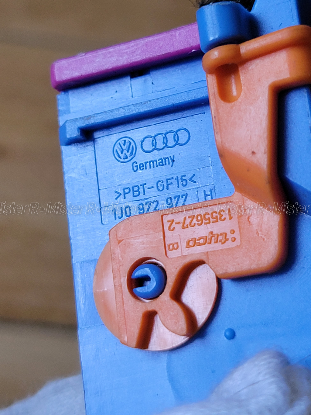 Audi/Volkswagen/Porsche 32-Pin Connector Pigtail Harness - Used OE - #1J0972977H