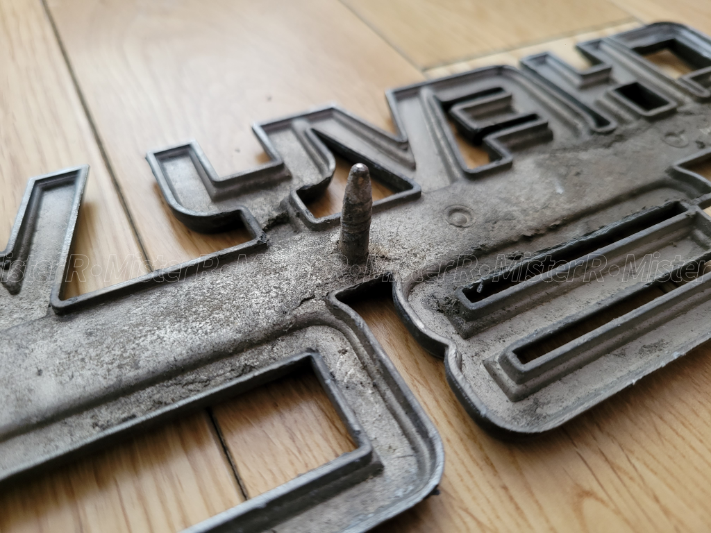 Chevrolet Van 30 - Fender Emblem - Chevy G10 G20 G30 - Used OE #14052243 (#14060365)