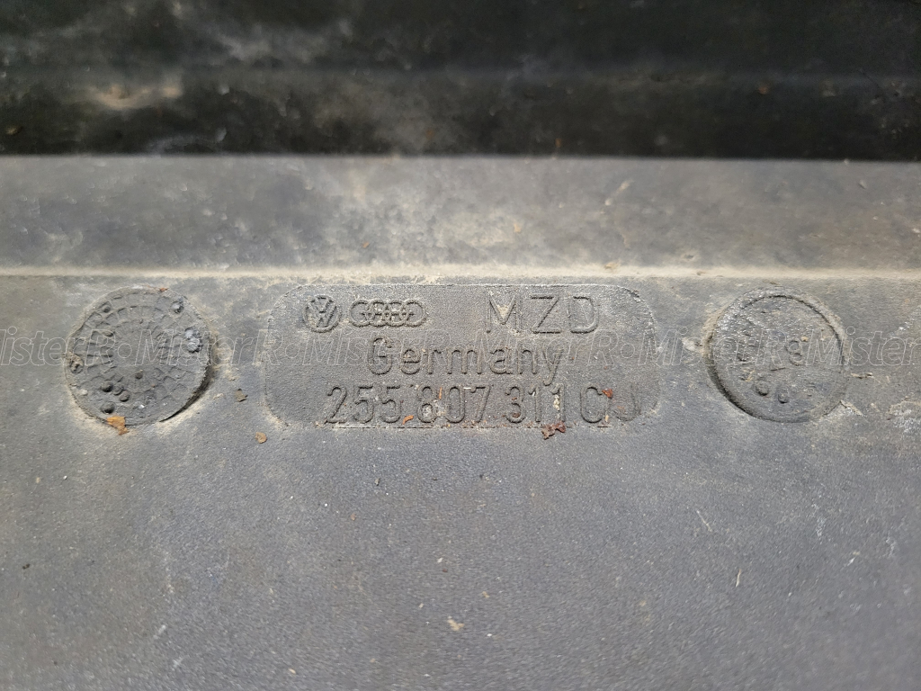 Volkswagen Vanagon - Complete Fiberglass Rear Bumper - Westfalia - Bus - #255-807-311-L