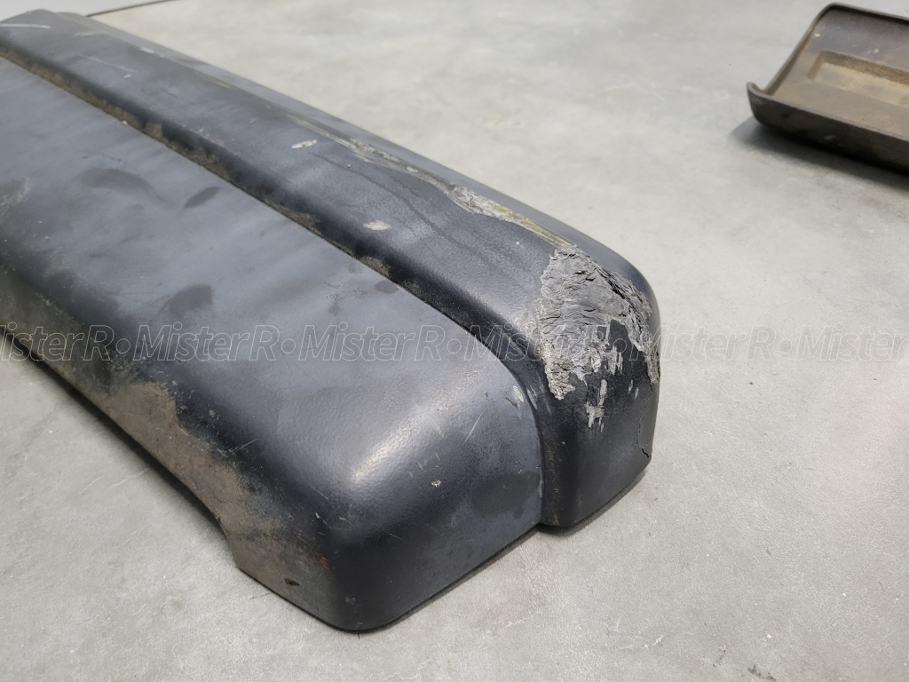 Volkswagen Vanagon - Complete Fiberglass Rear Bumper - Westfalia - Bus - #255-807-311-L