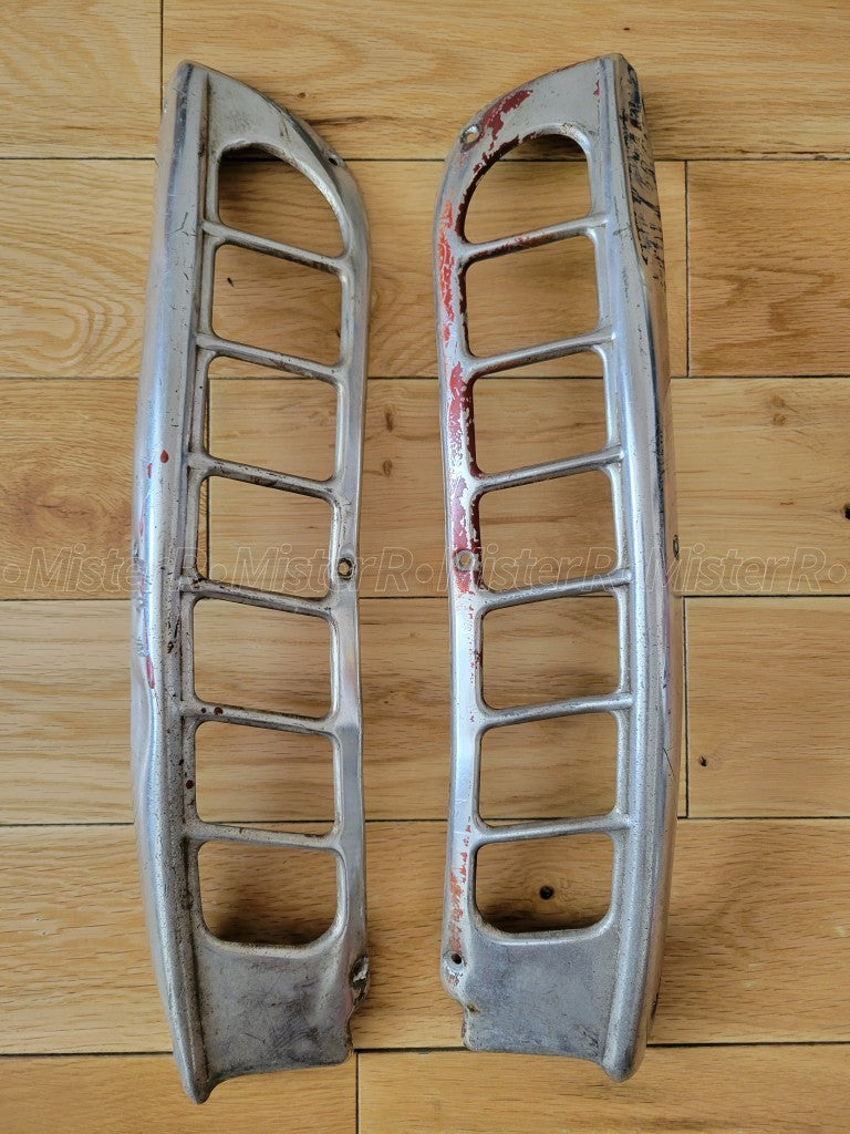 Renault Dauphine • Intake/Ventilation Grille Set • R1090 Used OE Gordini Ondine21