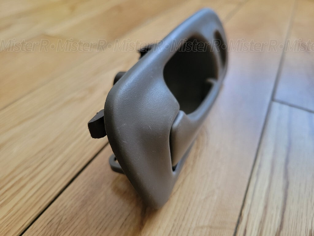 Honda • Left/Driver Interior Door Handle • Taupe • Used OE Trim #72161-S01-A01ZA4