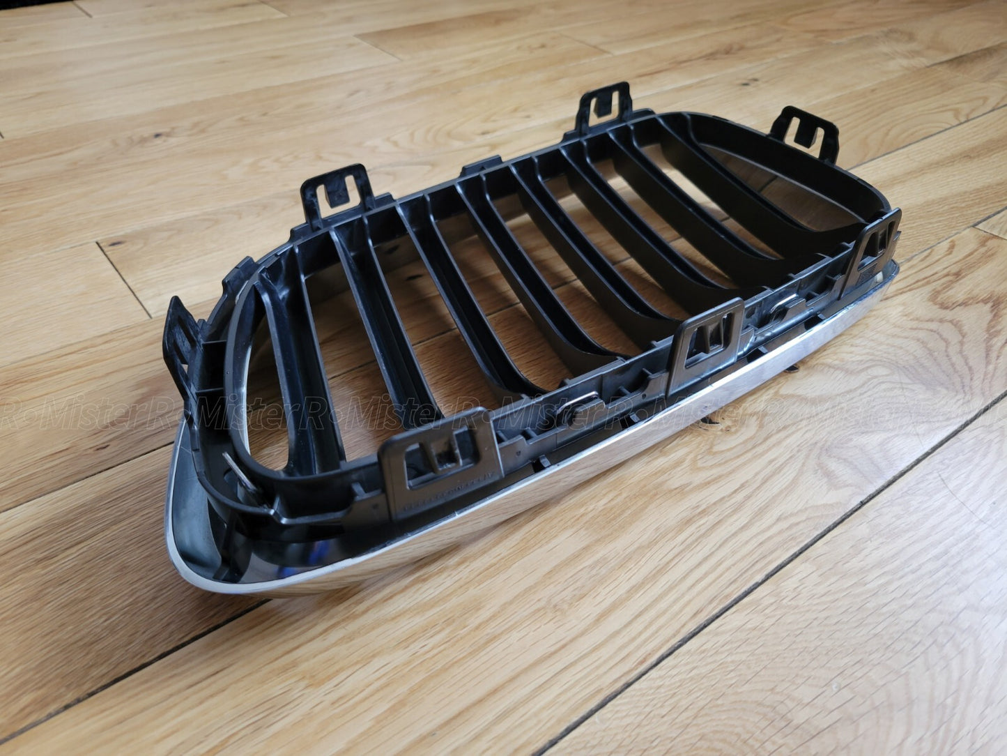 BMW F22/F23 • Sport Passenger/Right Side Kidney Grille • Used OE • #511372955246