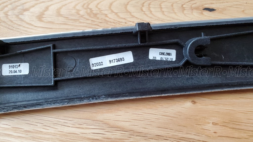 BMW E92/E93 • Interior Door Trim Strip • Left • Brushed Aluminum • #5141917369311