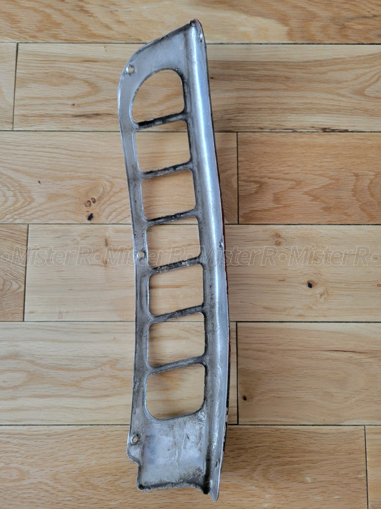 Renault Dauphine • Intake/Ventilation Grille Set • R1090 Used OE Gordini Ondine4