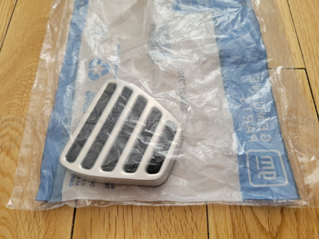 General Motors • Brake Pedal Pad/Clutch Cover • Chevrolet Camaro SS • #921731051