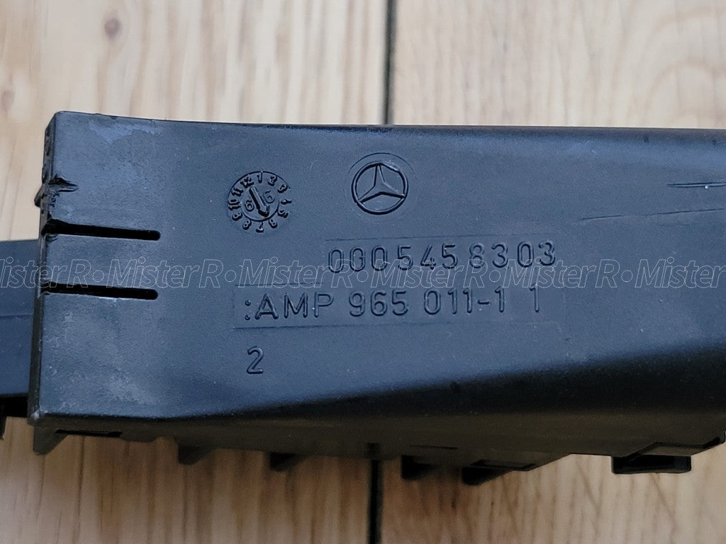 Mercedes-Benz • Audio Amplifier 26-Pin Connector Pigtail Harness • #02654577285