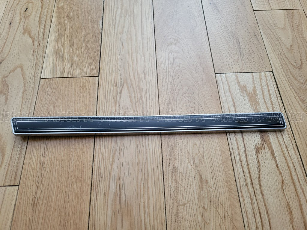 Chevrolet Van 30 • Dash Molding/Trim • 80s Chevy G10 G20 G30 • Used OE • #46975012