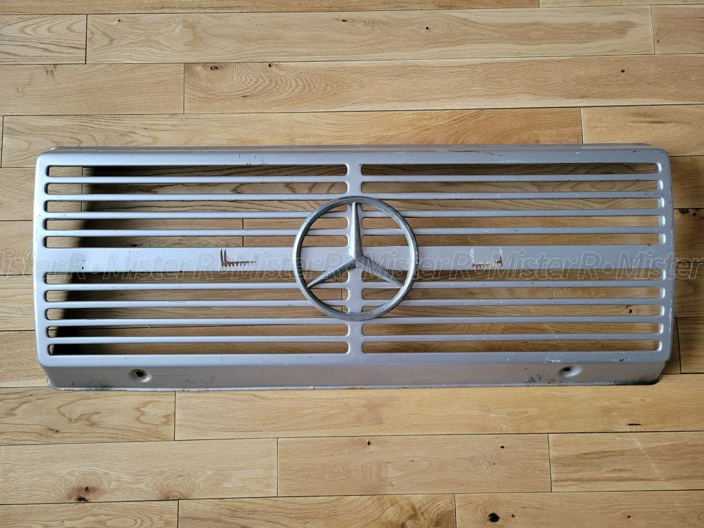 Mercedes-Benz W460/W461 G-Wagon • Radiator Grille Shell w/ Star • #A460888081520