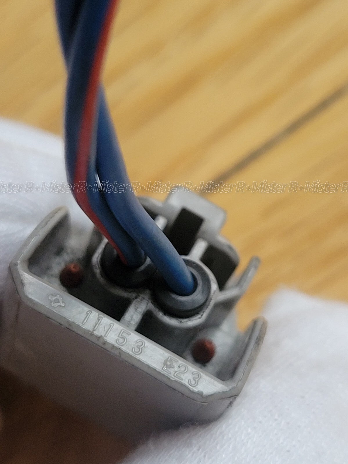 Toyota/Lexus • Fuel Injector Connector Pigtail Harness • Used OE • #90980-111534