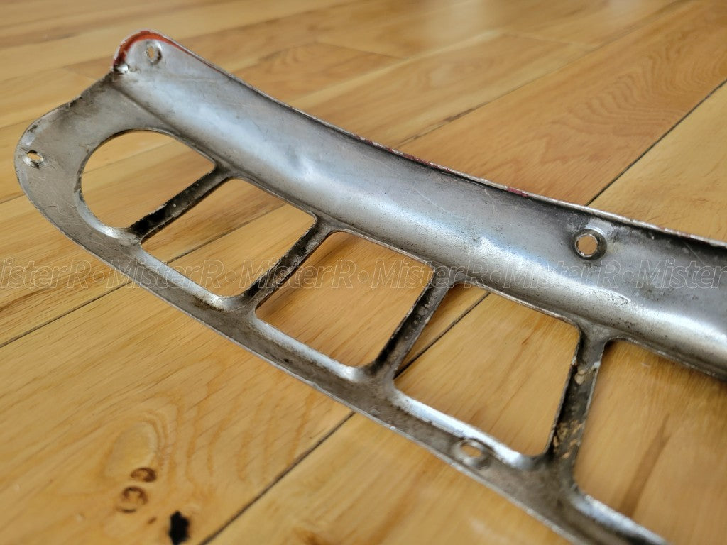 Renault Dauphine • Intake/Ventilation Grille Set • R1090 Used OE Gordini Ondine20