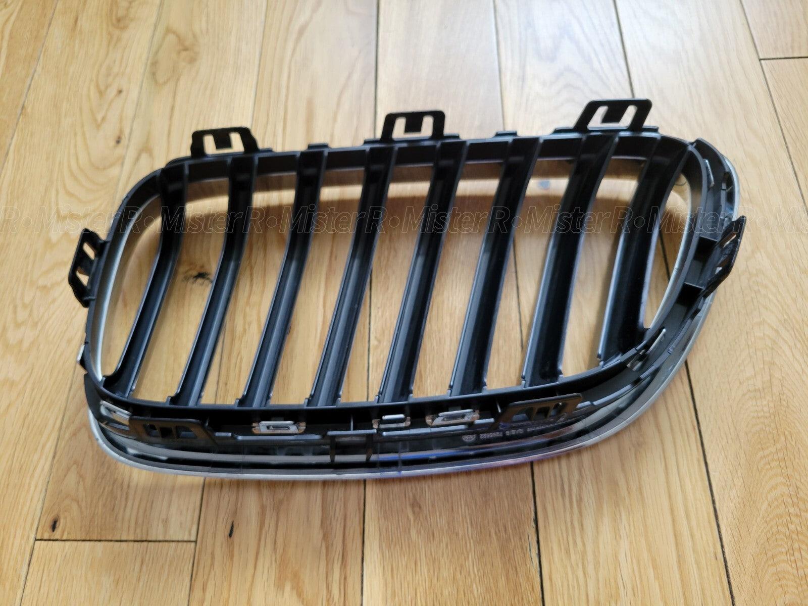 BMW F22/F23 • Sport Passenger/Right Side Kidney Grille • Used OE • #511372955244