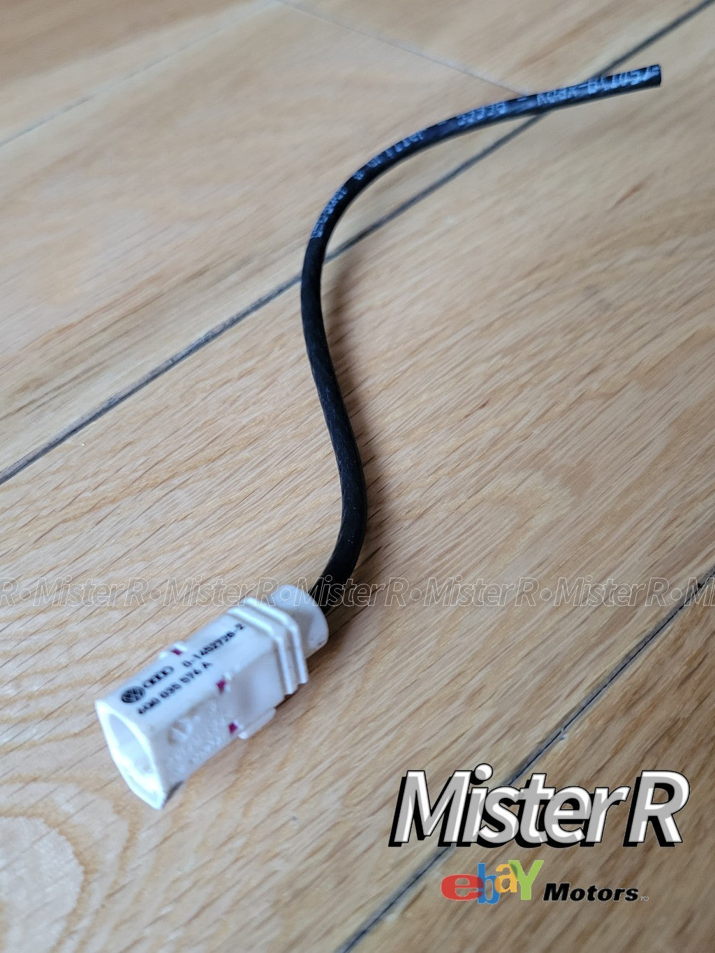 Audi/Volkswagen/Porsche 1-Pin Connector Pigtail Harness • Used OE • #6Q0035576A0
