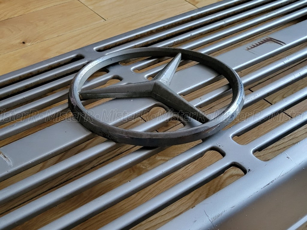 Mercedes-Benz W460/W461 G-Wagon • Radiator Grille Shell w/ Star • #A46088808158