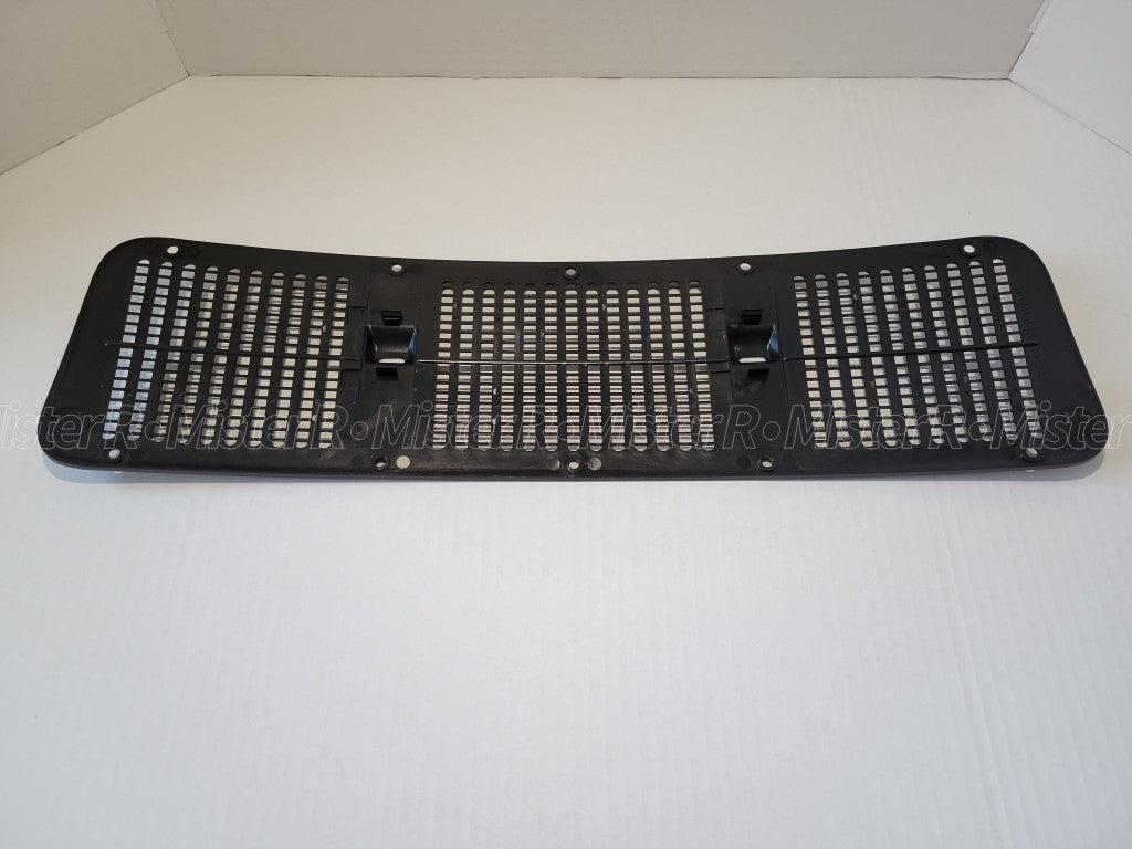 Mercedes-Benz W463 G-Wagon • Hood Vent/Grille • G550 G55 G65 AMG • #A46388701255