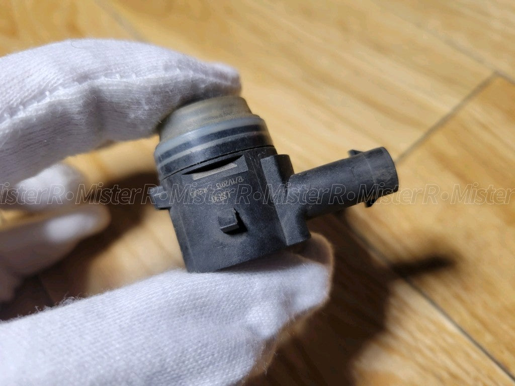 Mercedes-Benz • PDC - Parking Distance Sensor • Used OE • #A00090512021