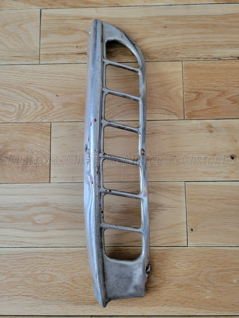 Renault Dauphine • Intake/Ventilation Grille Set • R1090 Used OE Gordini Ondine5