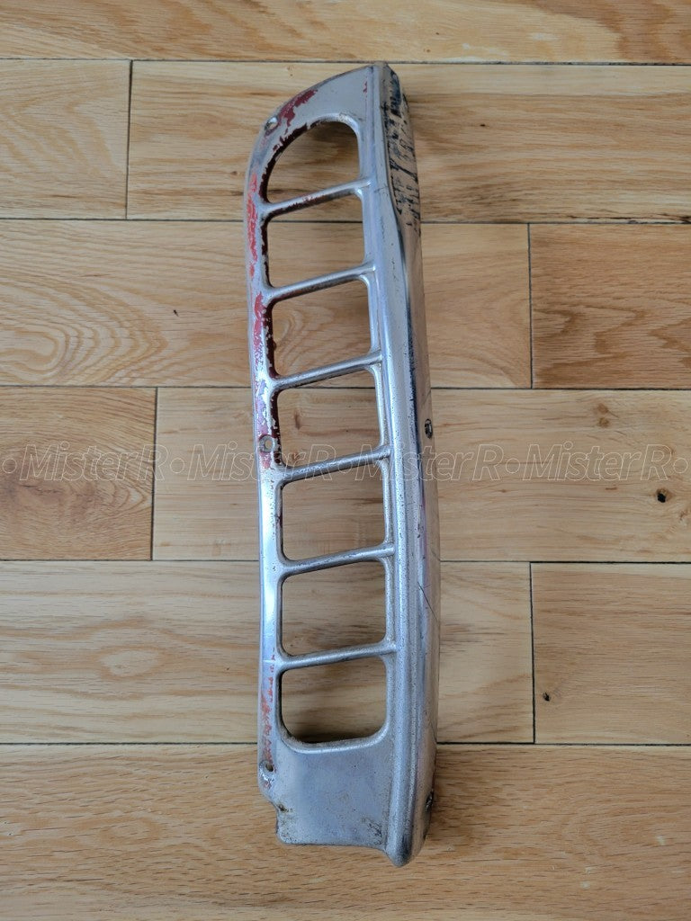 Renault Dauphine • Intake/Ventilation Grille Set • R1090 Used OE Gordini Ondine3