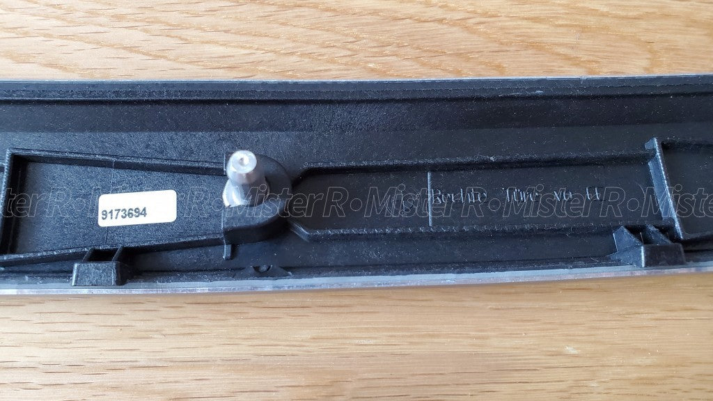 BMW E92/E93 • Interior Door Trim Strip • Right • Brushed Aluminum • #514191736947
