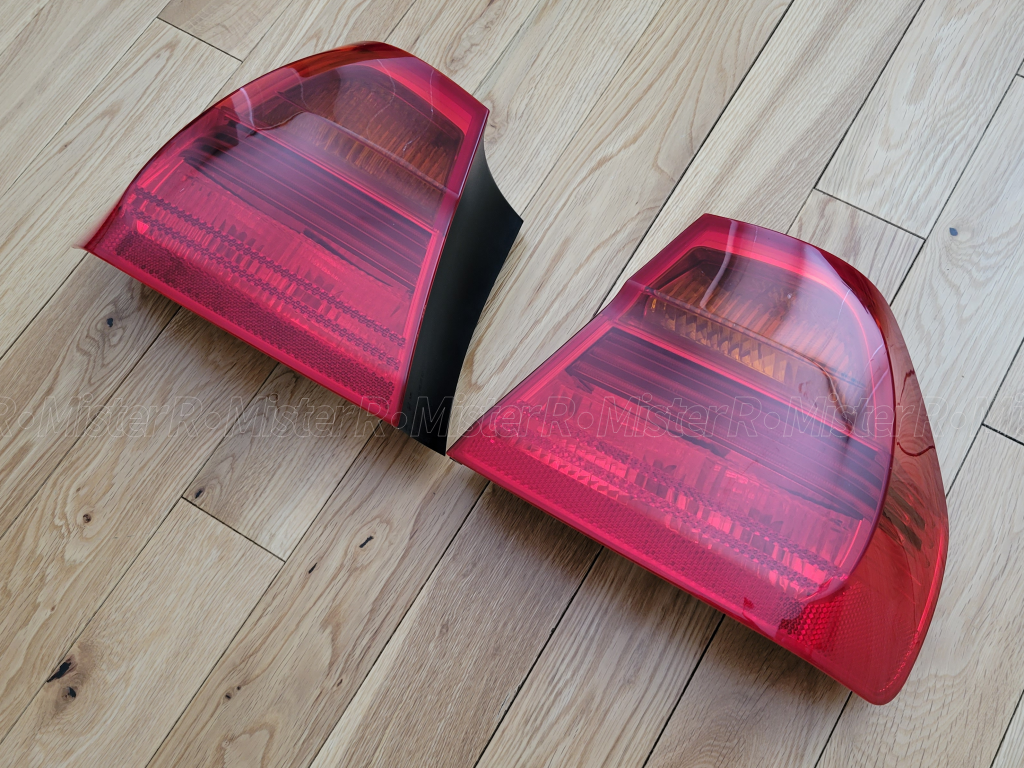 BMW E90 Pre-LCI Euro Spec Tail Light Set - Used OE w/ Amber Turn Signals - E9X 328 330 335 M3