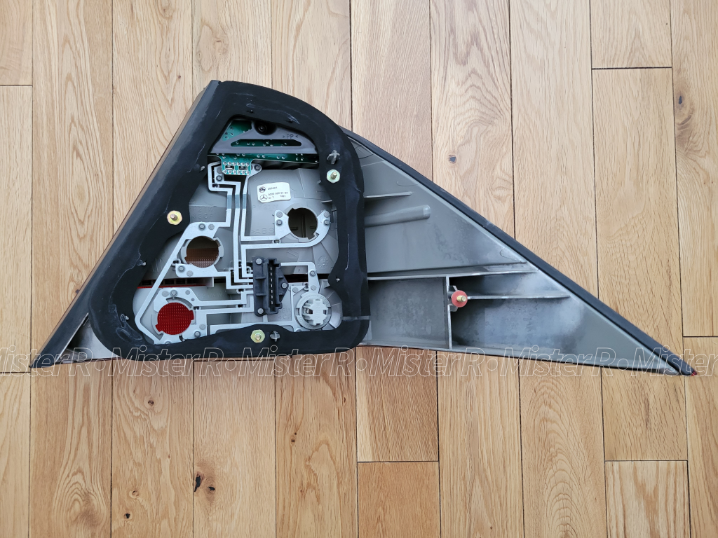 Mercedes-Benz W220 S-Class - Left + Right Tail Light Set - Used OE - S430 S500 S600 - #A2208200164 #A2208200264