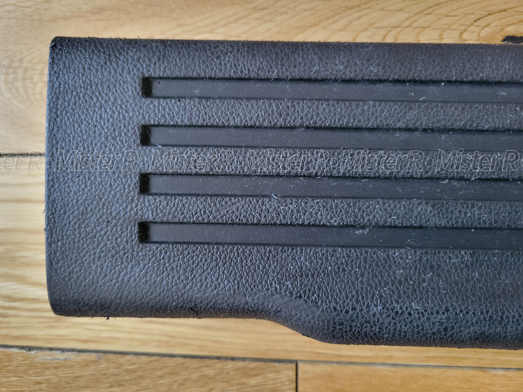 Chevrolet Suburban/Cadillac Escalade - Molding Rear Door Sill/Garnish Trim - GM #22825107