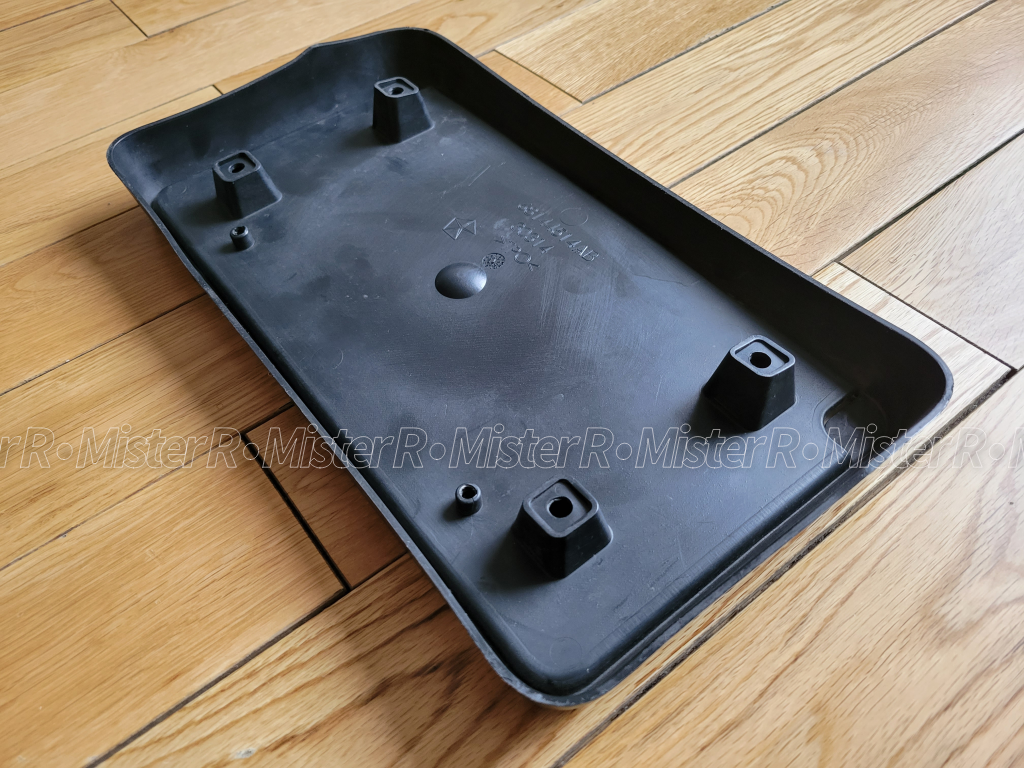 Jeep Grand Cherokee - Front License Plate Bracket - Chrylser/Mopar WK2 Used OE #68144514AB