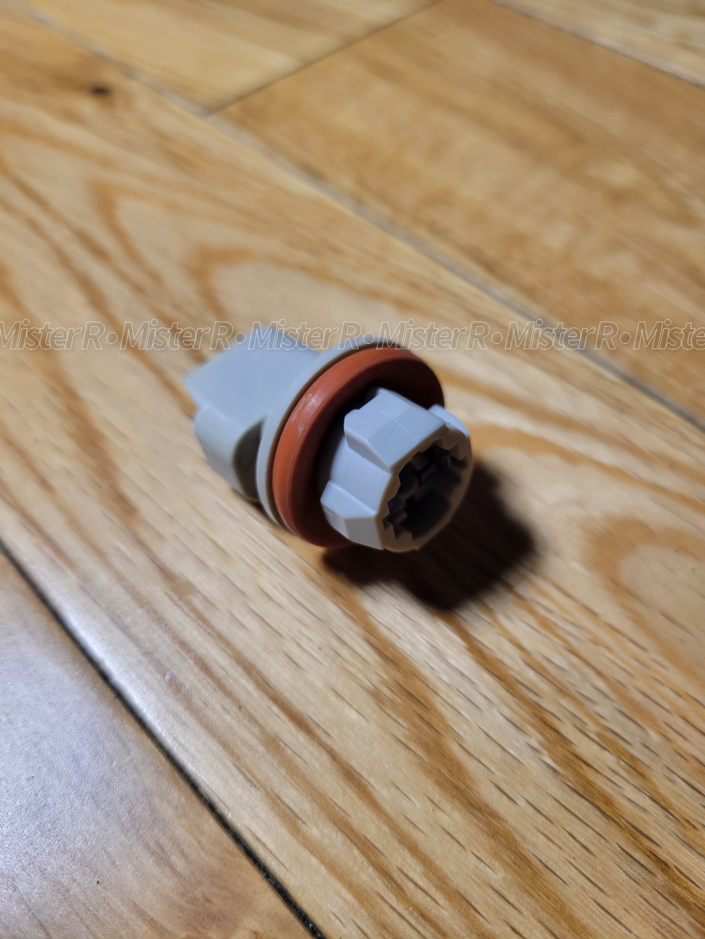 Ford 2-Pin Side Marker/License Plate Lamp Socket - Used OE - #F81Z-13411-AA