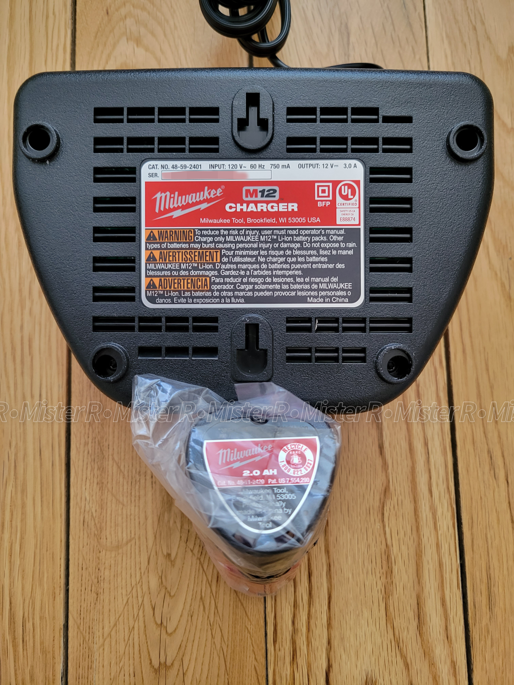 Milwaukee M12 Charger + CP 2.0 Battery - 12V Lithium-Ion #48-59-2401 + #48-11-2420