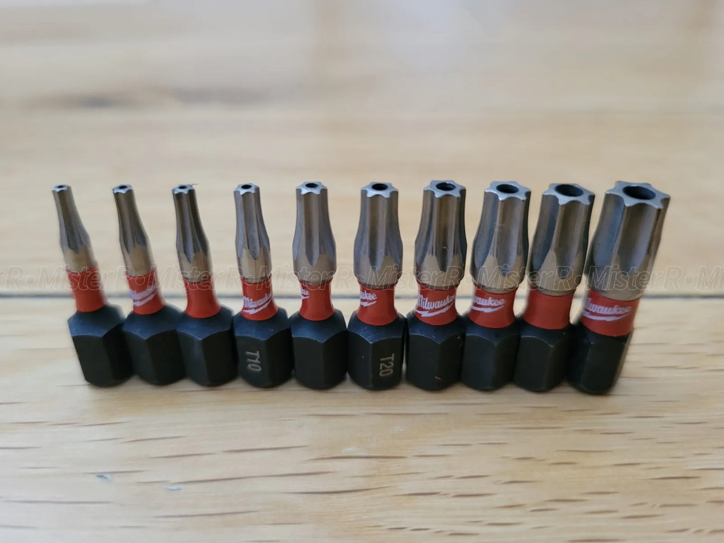 Milwaukee - SHOCKWAVE Impact Duty Torx Security Screw Driver Bit - 10-Piece Set